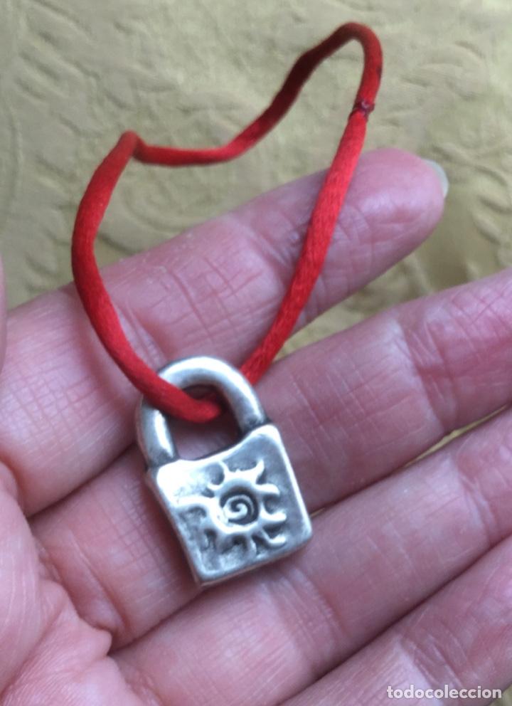 Vintage: CHARM COLGANTE CANDADO DE UNO DE 50 - Foto 2