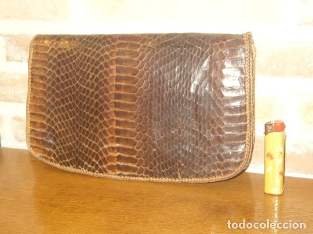 Vintage: ANTIGUO BOLSO DE PIEL DE SERPIENTE. - Foto 2