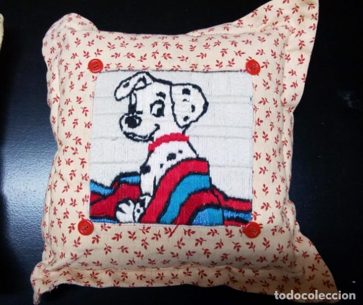Vintage: cojines peque&ntilde;os bordados - Foto 2