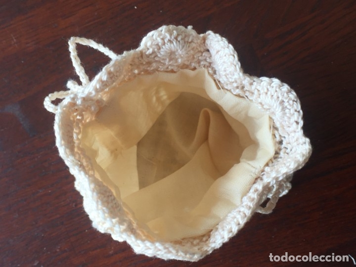 Vintage: bolso de ganchillo con forro interior y cierre con cordon - Foto 3