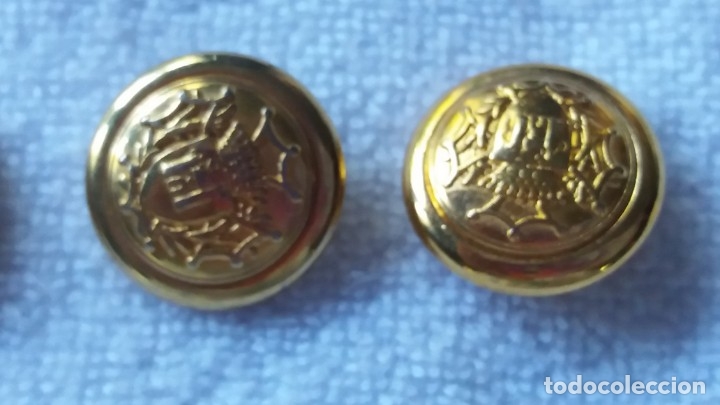 Vintage: Botones dorados - Foto 2