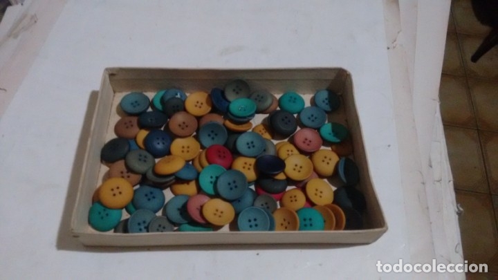 Vintage: BOTONES - LOTE DE 50 - - Foto 1