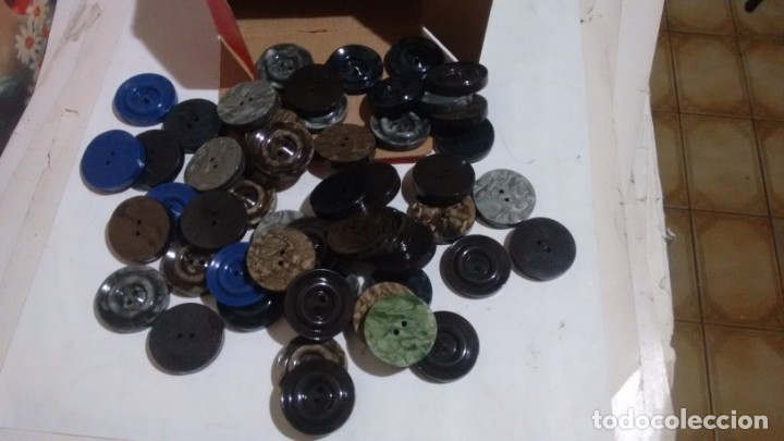 Vintage: BOTONES - LOTE DE 50 - - Foto 1