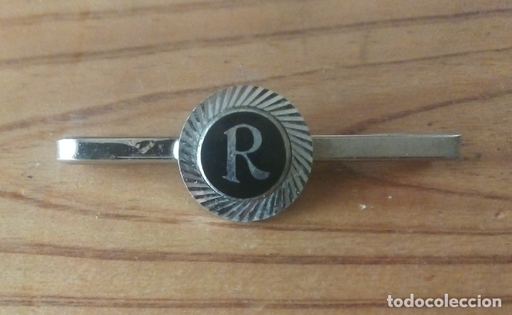 Vintage: PISACORBATAS LETRA R - ESMALTE NEGRO. - Foto 1