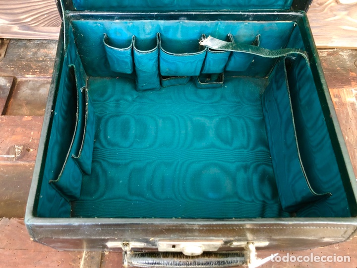 Vintage: Malet&iacute;n de viaje de aseo. - Foto 4