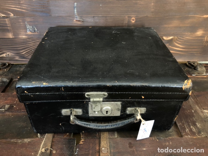 Vintage: Malet&iacute;n de viaje de aseo. - Foto 1