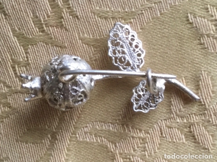Vintage: BROCHE VINTAGE DE FILIGRANA CON FORMA DE GRANADA - Foto 3