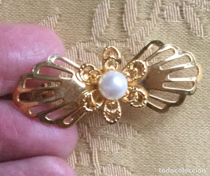 Vintage: BROCHE VINTAGE DORADO CON PERLA CENTRAL - Foto 2