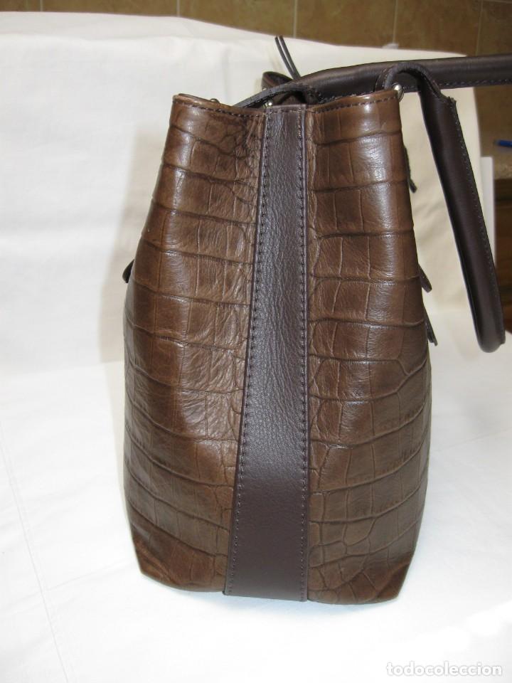 Vintage: BOLSO DE MANO EN PIEL MARR&Oacute;N - Foto 3