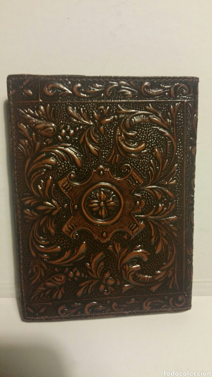 Vintage: Cartera repujada, a&ntilde;os 70. - Foto 2