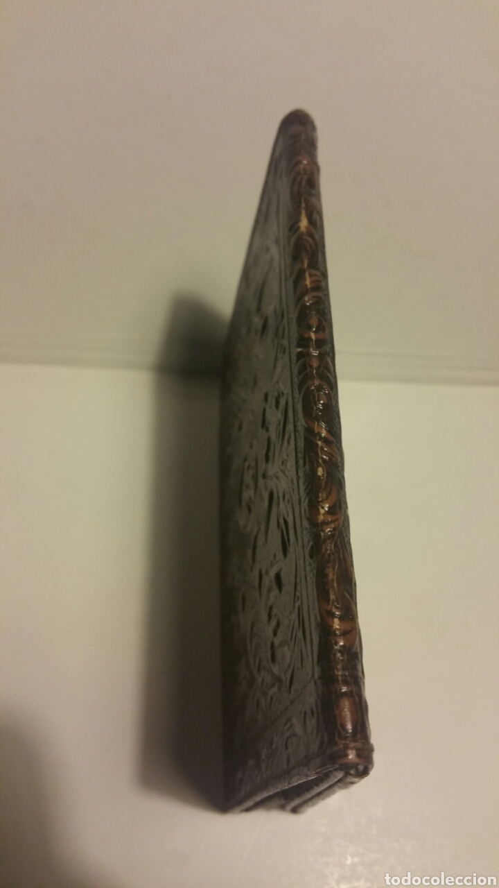 Vintage: Cartera repujada, a&ntilde;os 70. - Foto 4