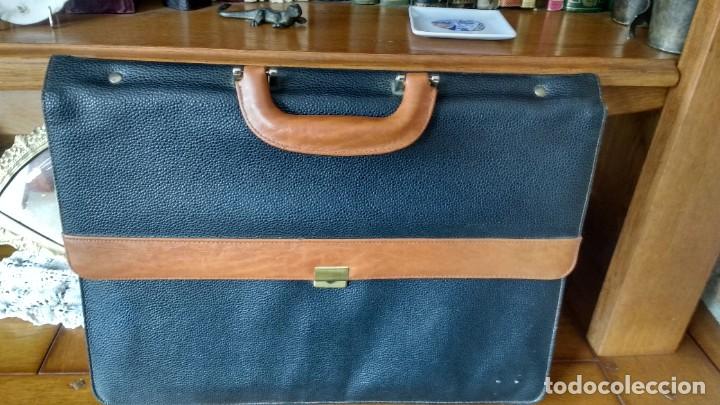 Vintage: Cartera de piel portadocumentos con su llave - Foto 1