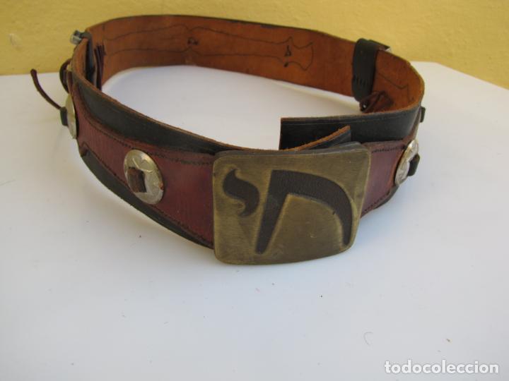 2- cinturón solid brass hand made israel Compra venta en