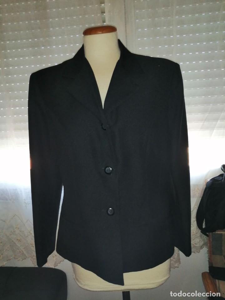 Vintage: Chaqueta de se&ntilde;ora negra - Foto 1