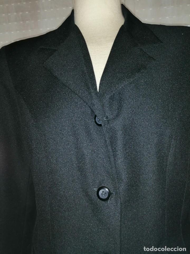 Vintage: Chaqueta de se&ntilde;ora negra - Foto 2