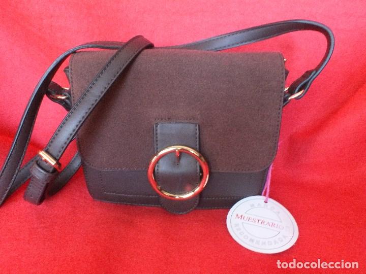 Vintage: BOLSO CON HEBILLA DORADA EN COLOR MARRON - Foto 1