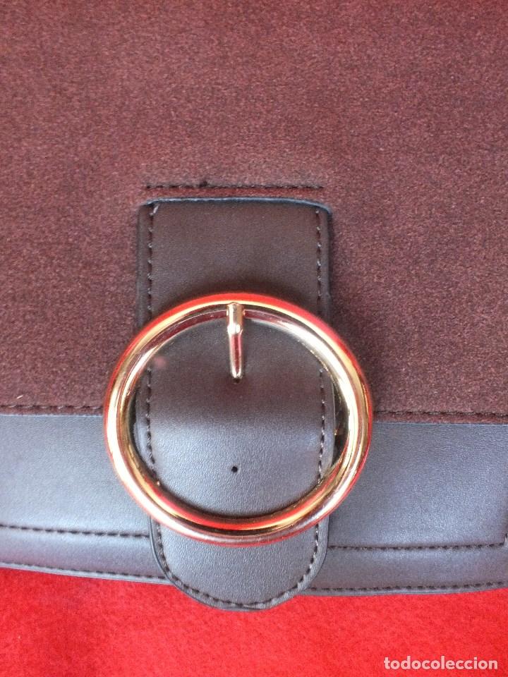Vintage: BOLSO CON HEBILLA DORADA EN COLOR MARRON - Foto 7