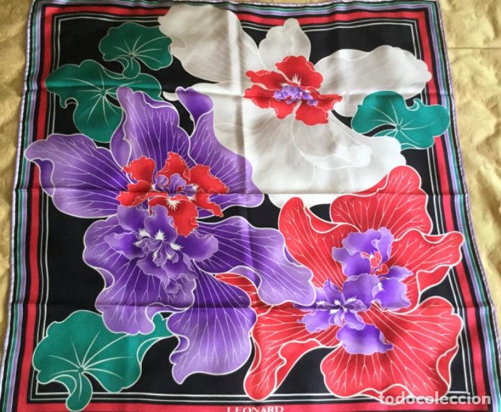 Vintage: PA&Ntilde;UELO DE SEDA VINTAGE LEONARD PARIS - Foto 6