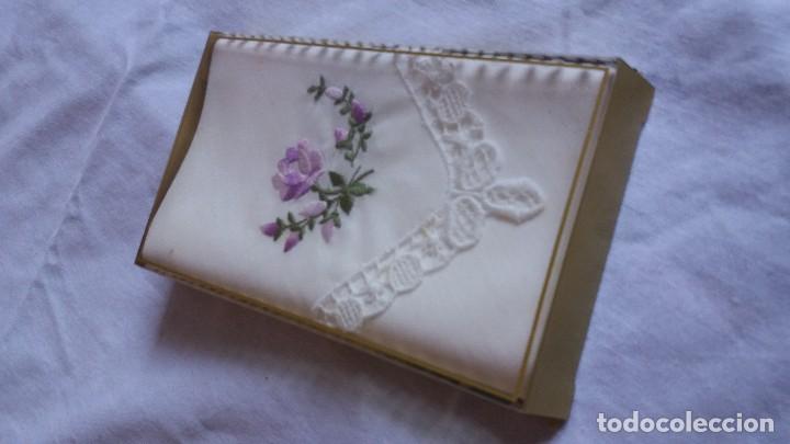 Vintage: Pa&ntilde;uelo de se&ntilde;ora bordado - Foto 1