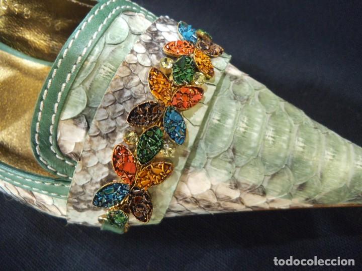 Vintage: ZAPATOS DE PIT&Oacute;N VERDE ESMERALDA - Foto 2