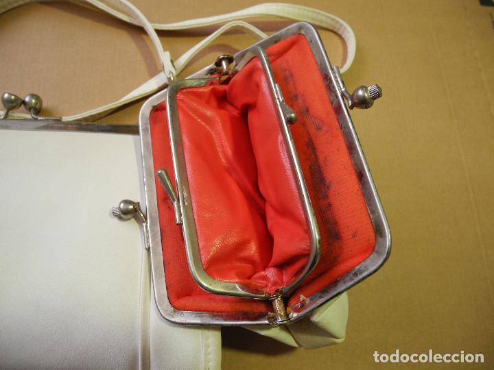 Vintage: Conjunto de bolso y monedero. Color blanco - Foto 2