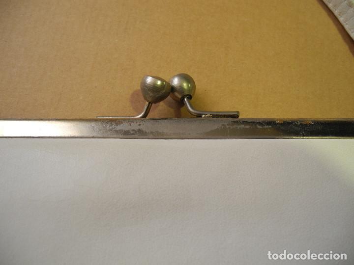 Vintage: Conjunto de bolso y monedero. Color blanco - Foto 5