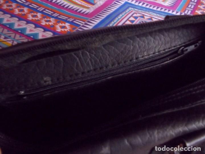 Vintage: BOLSO NEGRO DE LOS A&Ntilde;OS 80 - Foto 5