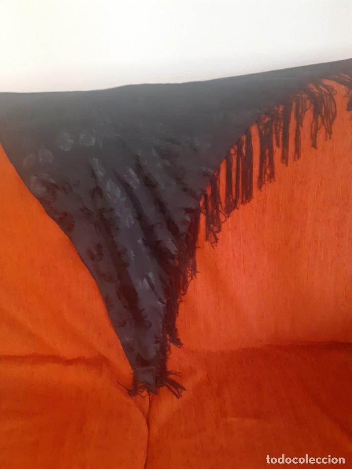 Vintage: Manton de brocado negro - Foto 2