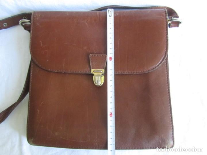 Vintage: Bolso doble de cuero con cinta y asa - Foto 13