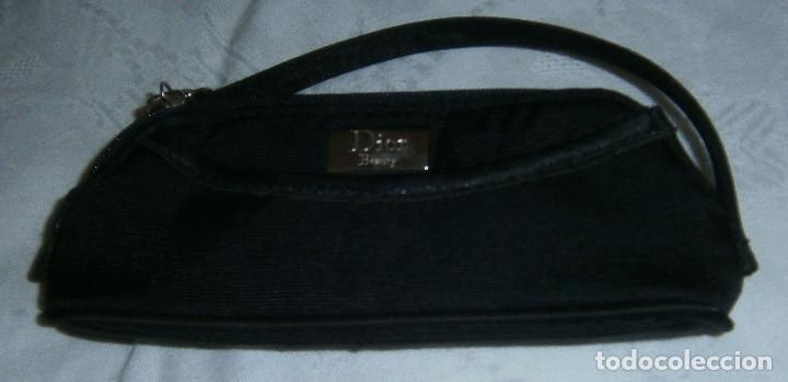 Vintage: bolsito peque&ntilde;o de Dior en negro - Foto 2