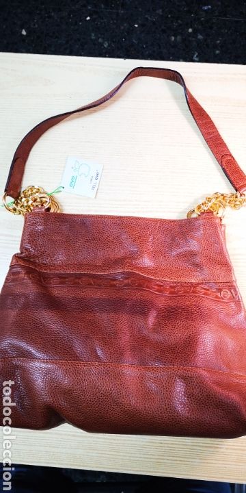 Vintage: Bolso de piel vacuna e interior de forro a estrenar - Foto 1