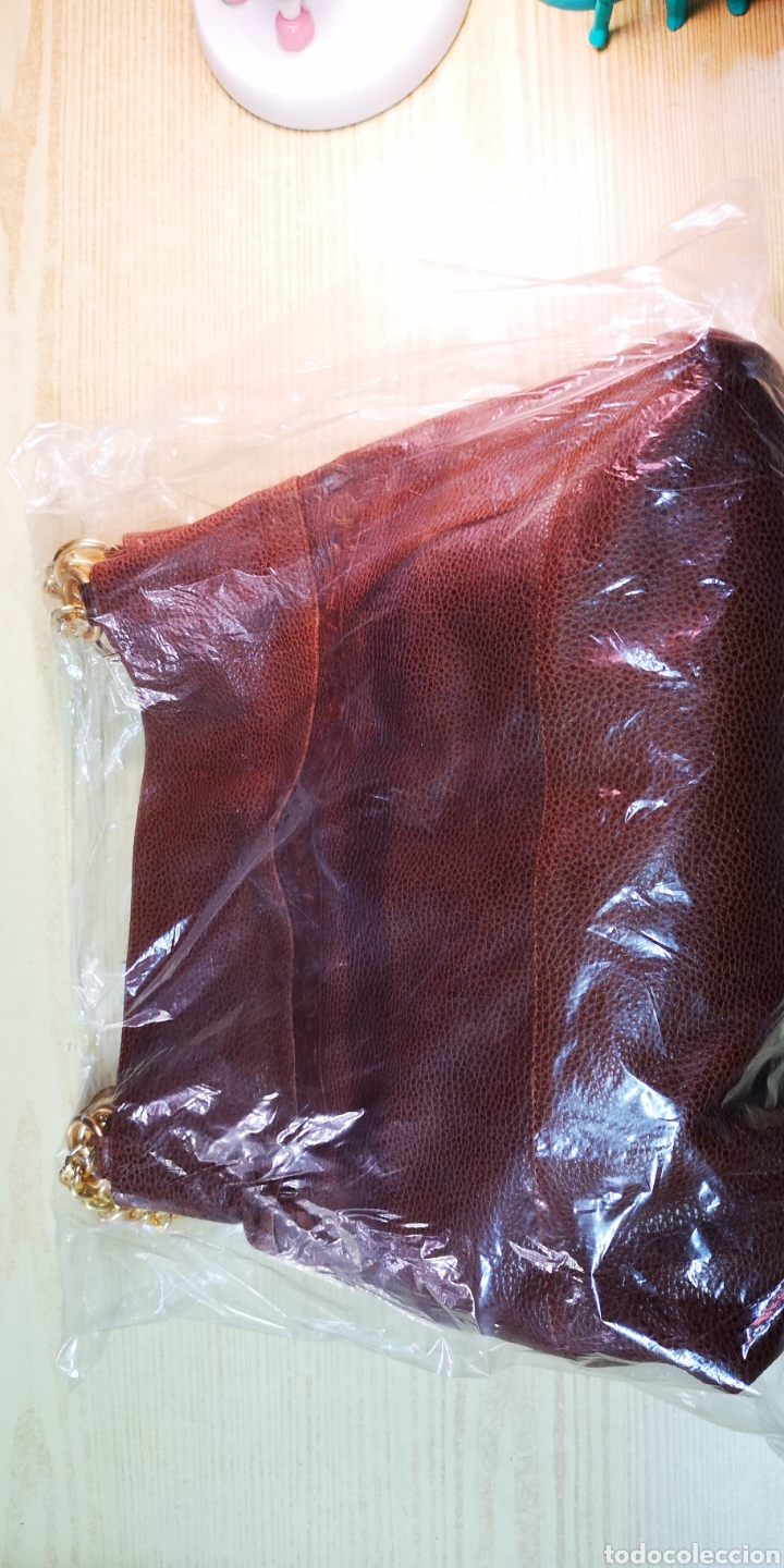 Vintage: Bolso de piel vacuna e interior de forro a estrenar - Foto 5