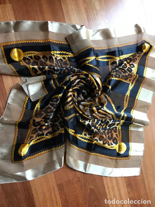 Vintage: pa&ntilde;uelo de ACETATO / POLIESTE TIPO VERSACE - Foto 3