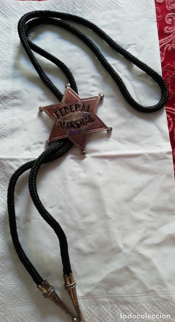 Vintage: Corbata de comboy metal letras con esmalte - Foto 1