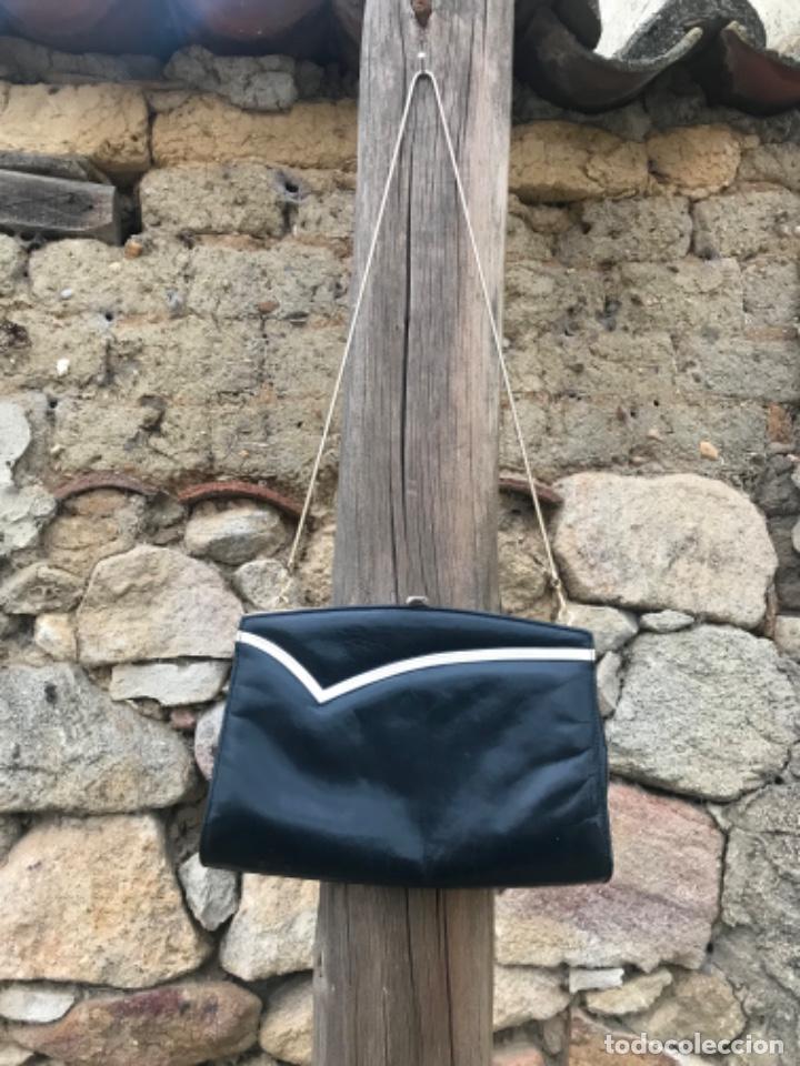 Vintage: Bolso piel, a&ntilde;o 60-70 - Foto 1