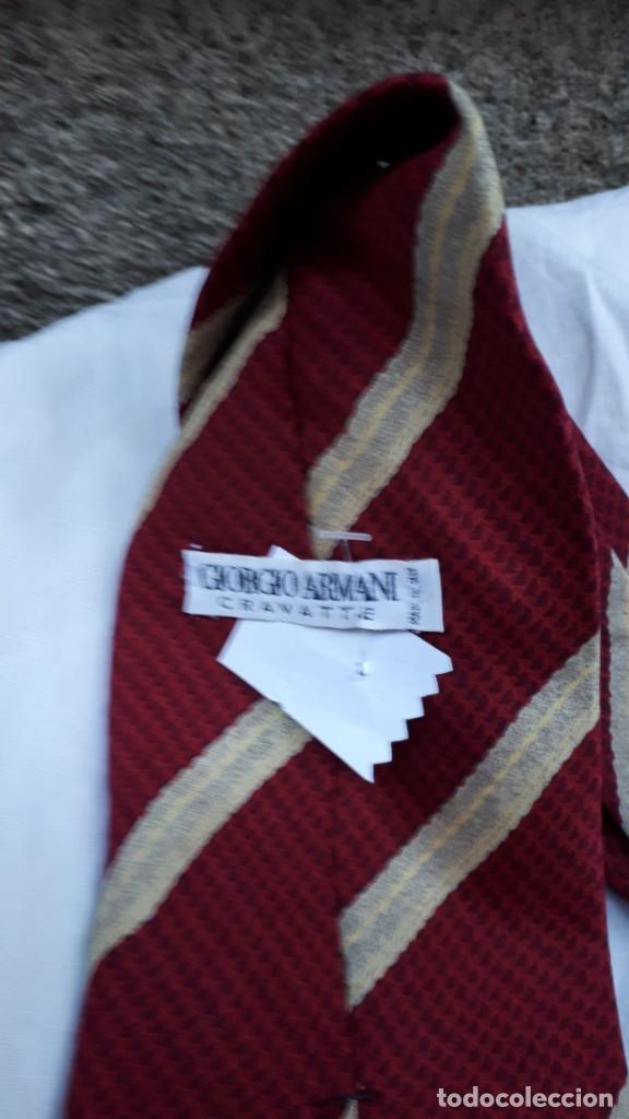 Vintage: CORBATA DE SEDA GRANATE CON RAYAS CRUDAS DE GIORGIO ARMANI - Foto 2