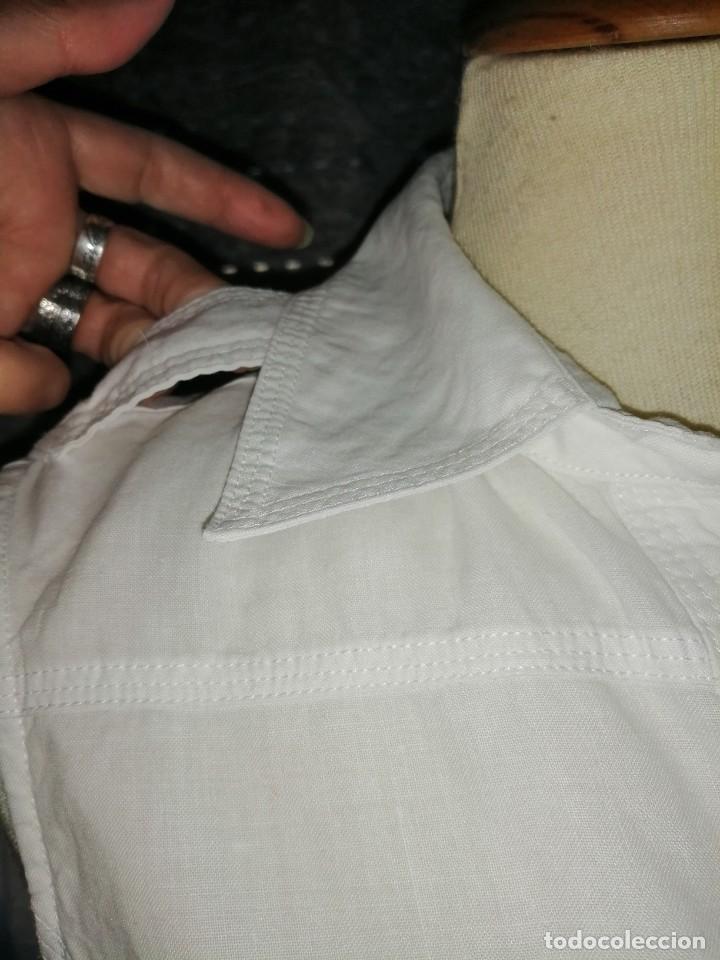 Vintage: Blusa blanca con cintur&oacute;n - Foto 7