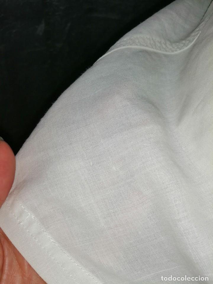 Vintage: Blusa blanca con cintur&oacute;n - Foto 14