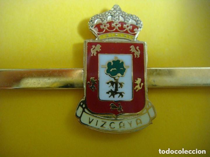 Vintage: ALFILER CORBATA CON EL ESCUDO DE VIZCAYA. - Foto 2