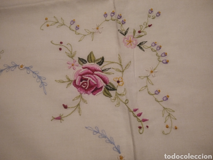 Vintage: Mantel floral bordado - Foto 4