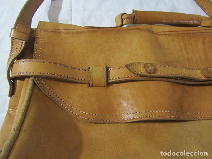 Vintage: Cartera de cuero muy poco uso - Foto 3