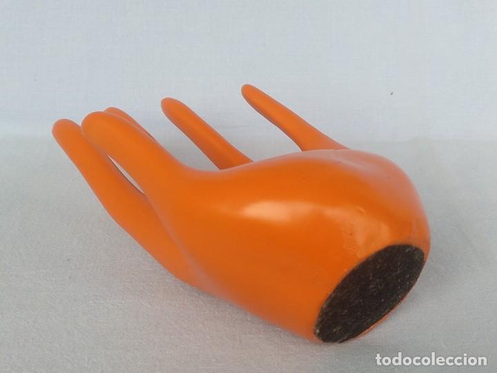 Vintage: MANO EXPOSITOR DE ANILLOS ANILLERO - Foto 4