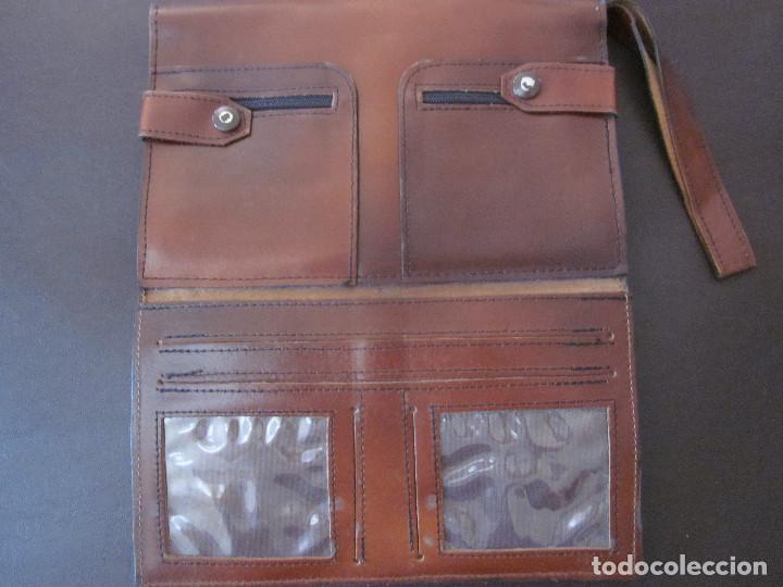 Vintage: CARTERA DE PIEL A&Ntilde;OS 70 - Foto 2