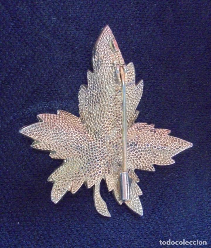 Vintage: Vintage brooche en forma de hoja - Foto 2