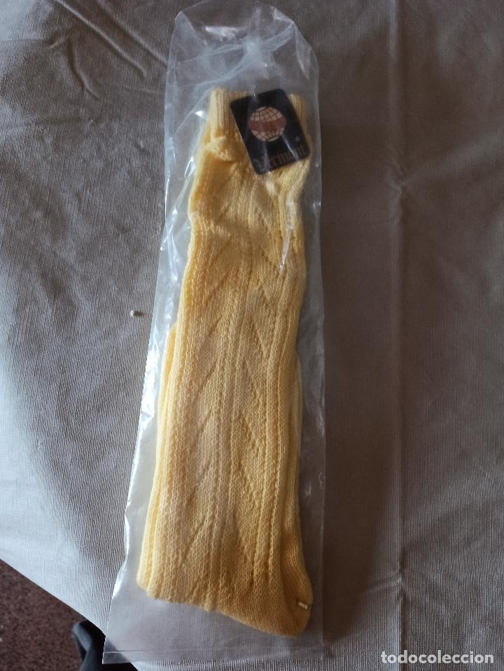 Vintage: CALCETINES VERMONT 100 % ALGODON AMARILLOS 12 A&Ntilde;OS NUEVOS SIN USO A&Ntilde;OS 70
