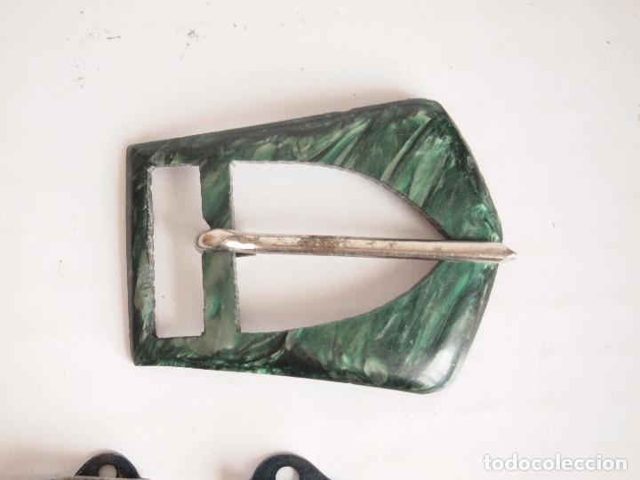 Vintage: Antigua hebilla de cintur&oacute;n de pasta verde - Foto 1