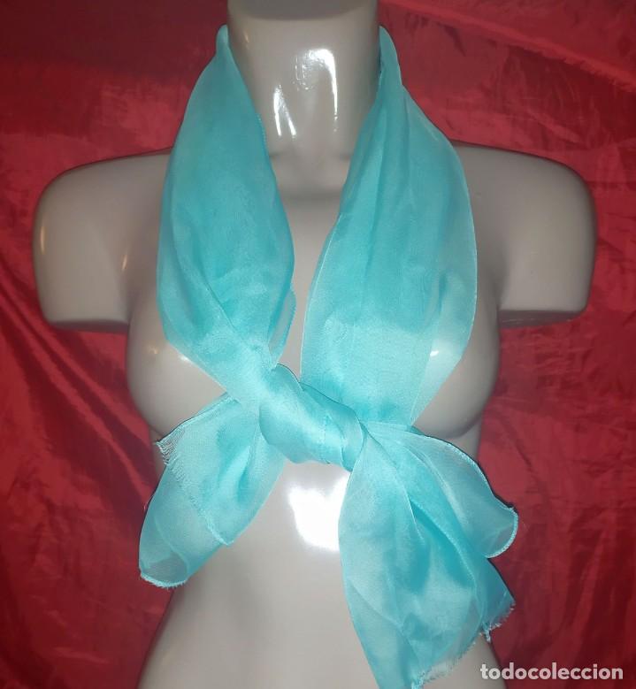 Vintage: Fular azul celeste vaporoso - Foto 1