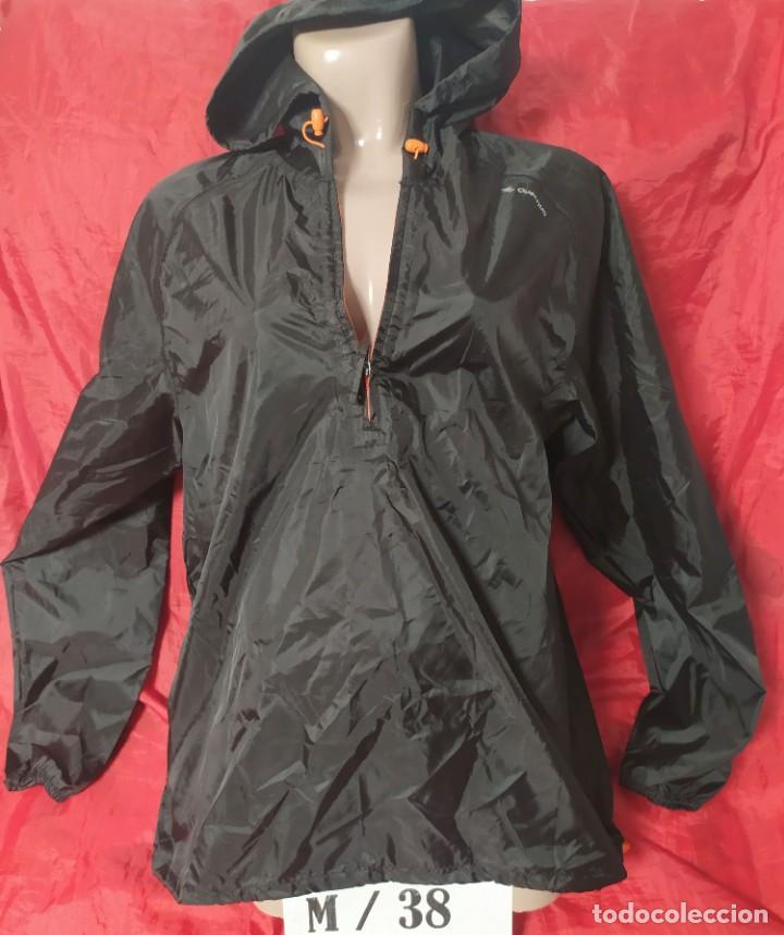 Vintage: Impermeable negro capucha Chechua Talla M - Foto 1