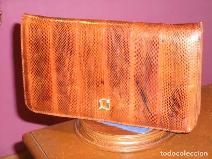 Vintage: BOLSO DE PIEL DE SERPIENTE,A&Ntilde;OS 60-70. - Foto 1