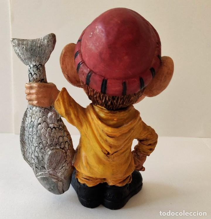 Vintage: Figura de Resina - Foto 3